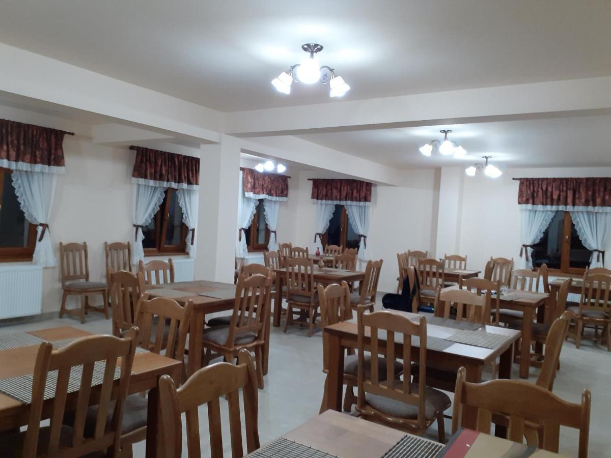 Pensiunea Bradul Dealu Stefanitei Εξωτερικό φωτογραφία